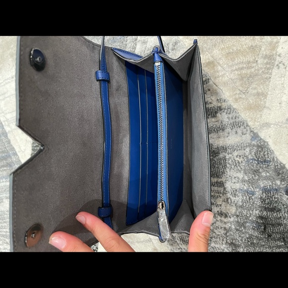 VINCE Crossbody Bag - Picture 5 of 6